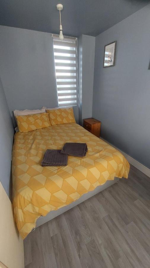 Modern Studio Maidstone - Redecorated Oct 2023 ภายนอก รูปภาพ