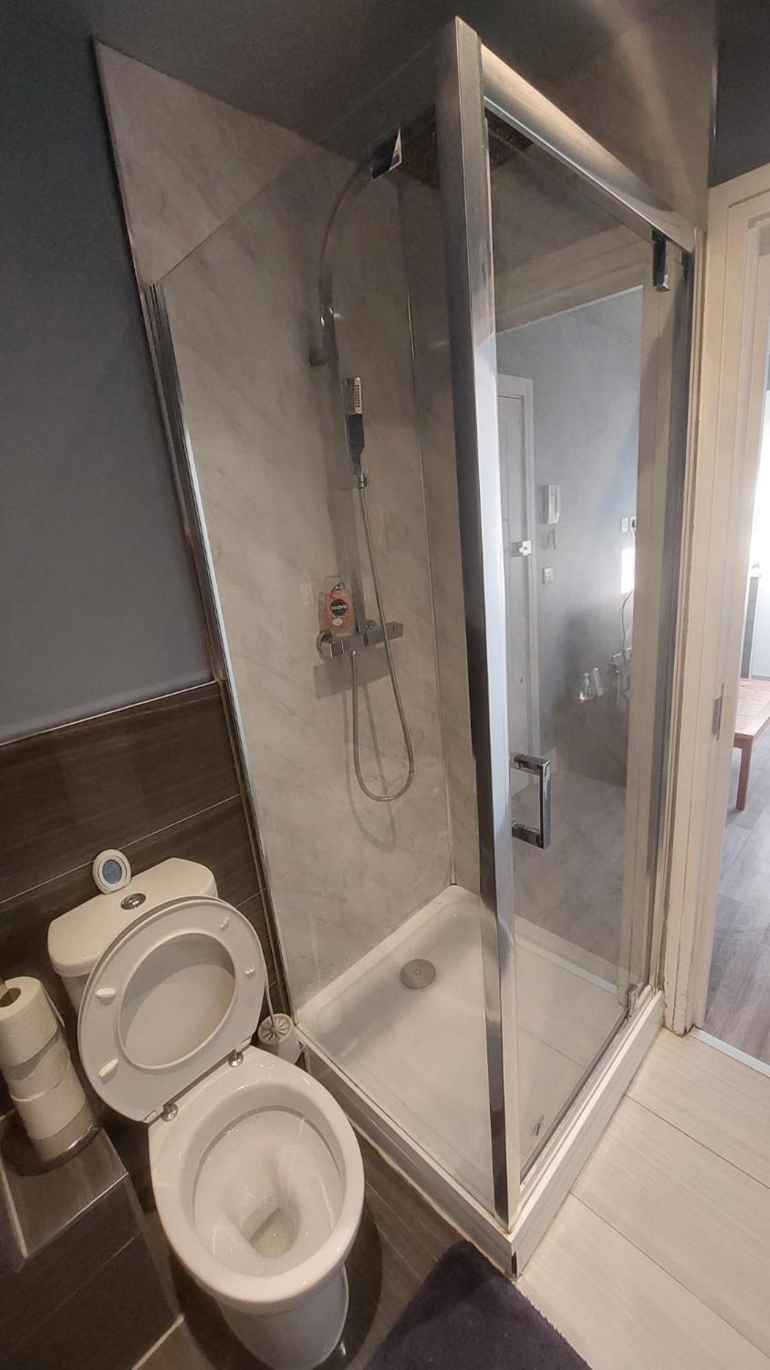 Modern Studio Maidstone - Redecorated Oct 2023 ภายนอก รูปภาพ