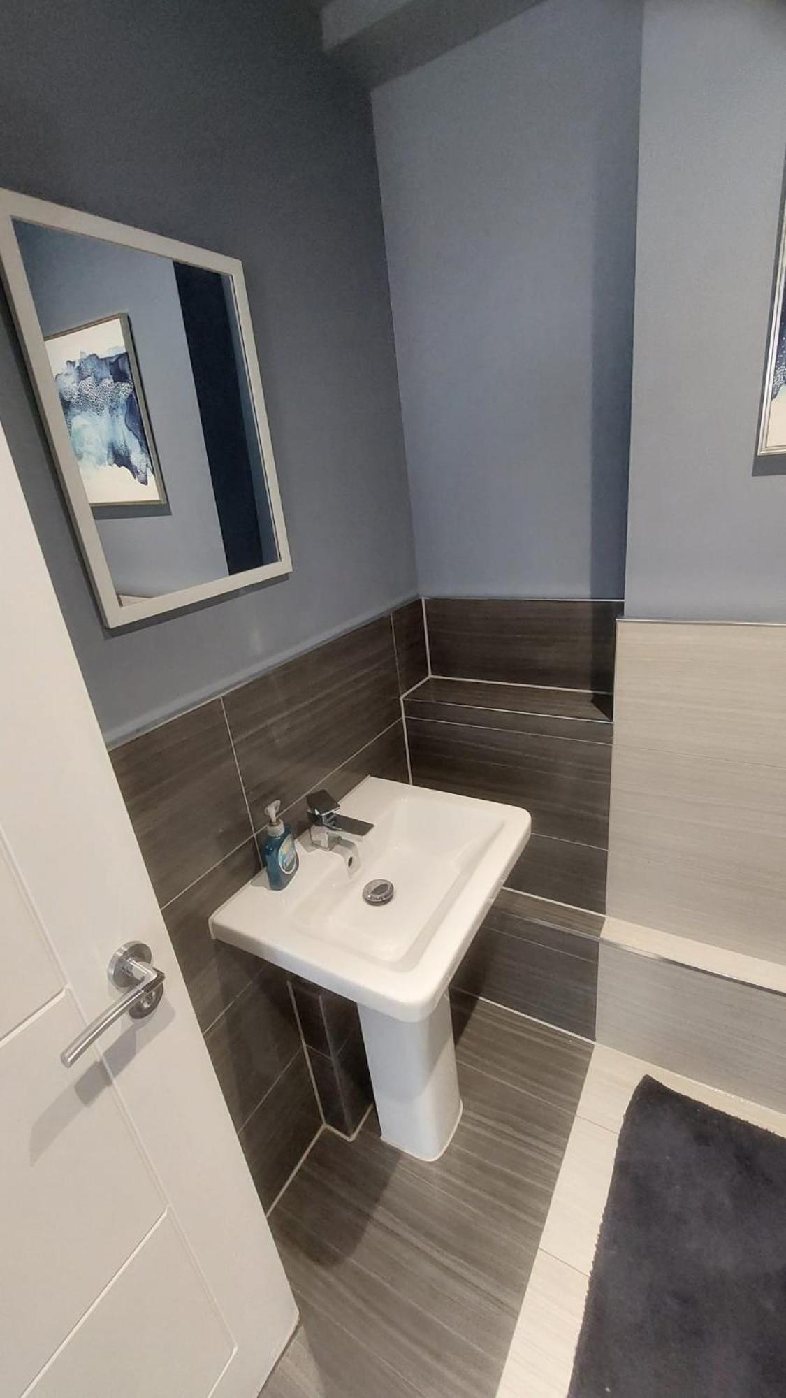 Modern Studio Maidstone - Redecorated Oct 2023 ภายนอก รูปภาพ