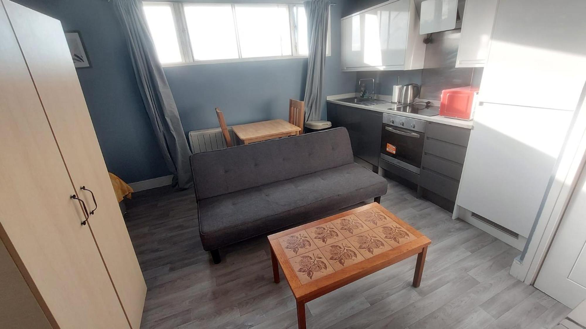 Modern Studio Maidstone - Redecorated Oct 2023 ภายนอก รูปภาพ